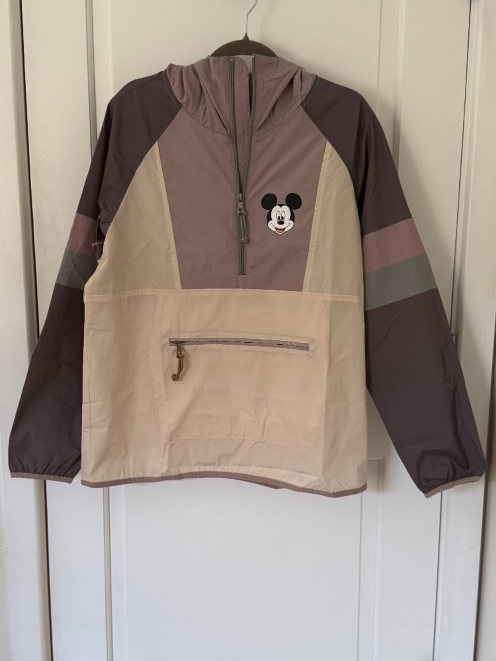 NWT Disney Parks Mickey Mouse and Pluto Pals Hooded Windbreaker Jacket Sz MED